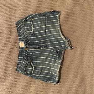 Gianni Bini high waisted shorts